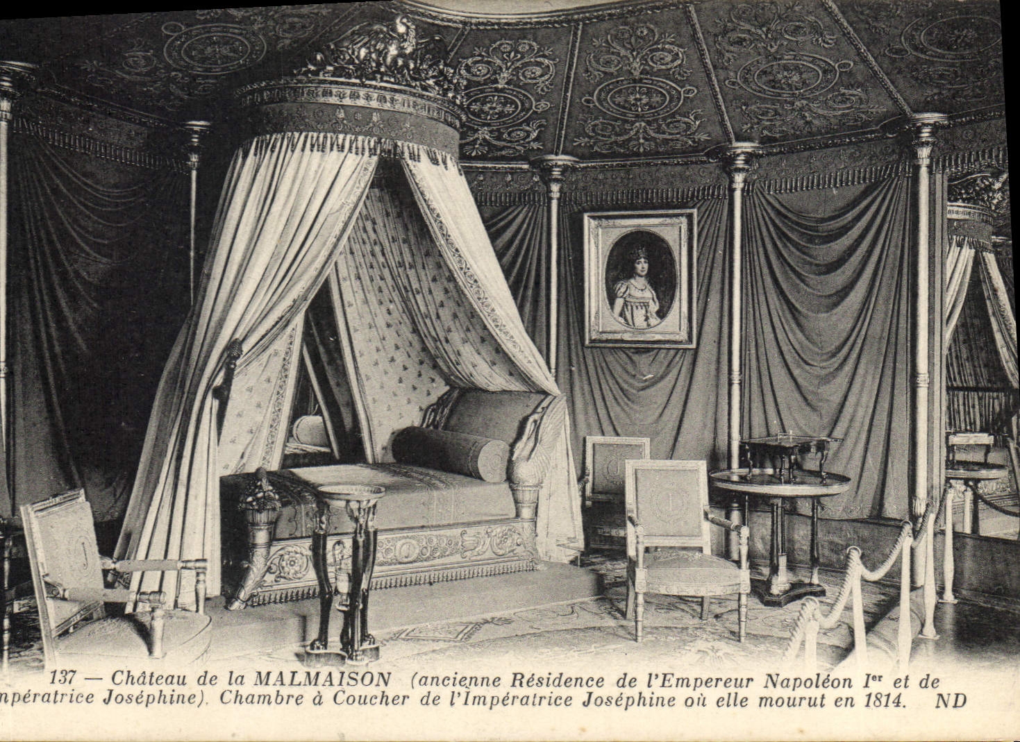 CPA Château de la Malmaison Chambre a coucher de l'imperatrice Josephine 