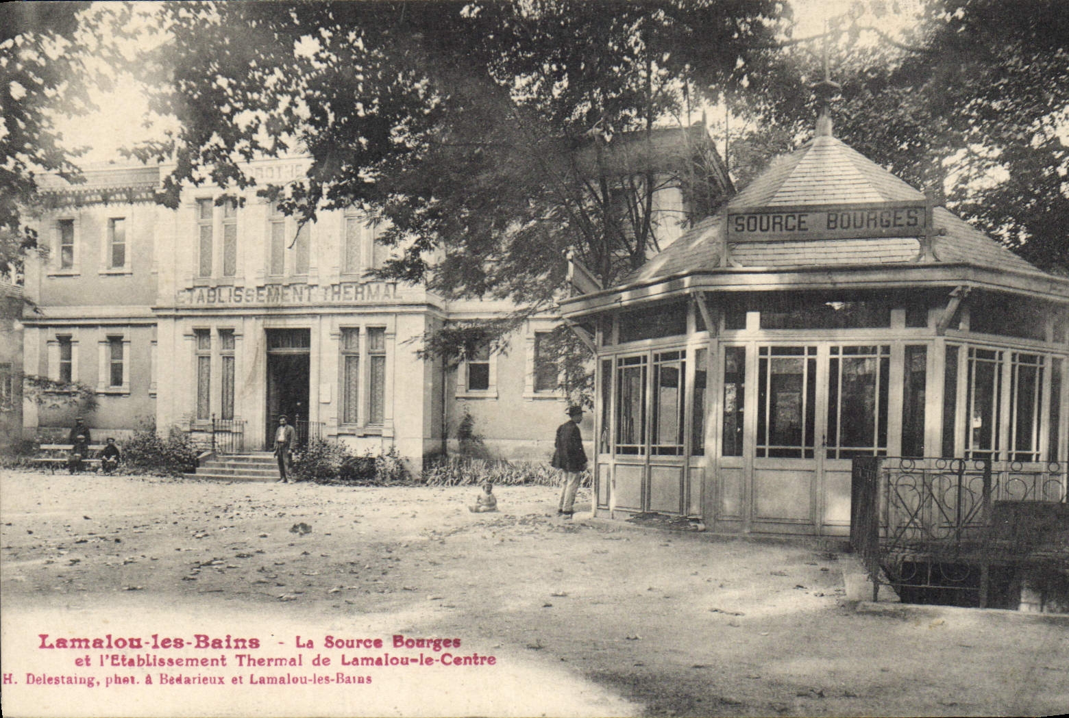CPA Lamalou les Bains La source Bourges et l'etablissement thermal de Lamalou le Centre