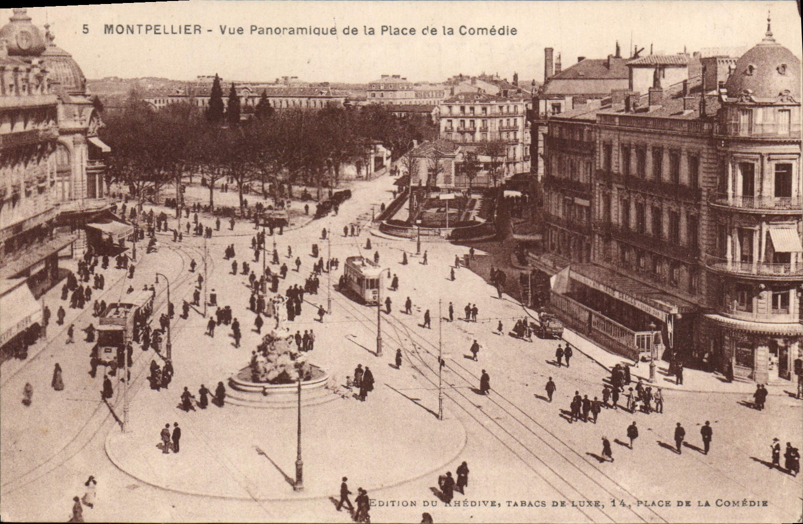 CPA MONTPELLIER Vue Panoramioue de la place de la comedie