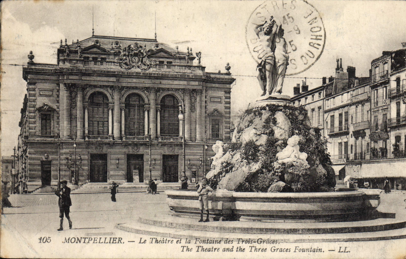 CPA MONTPELLIER Le Theatre et la Fontaine des Trois Graces 
