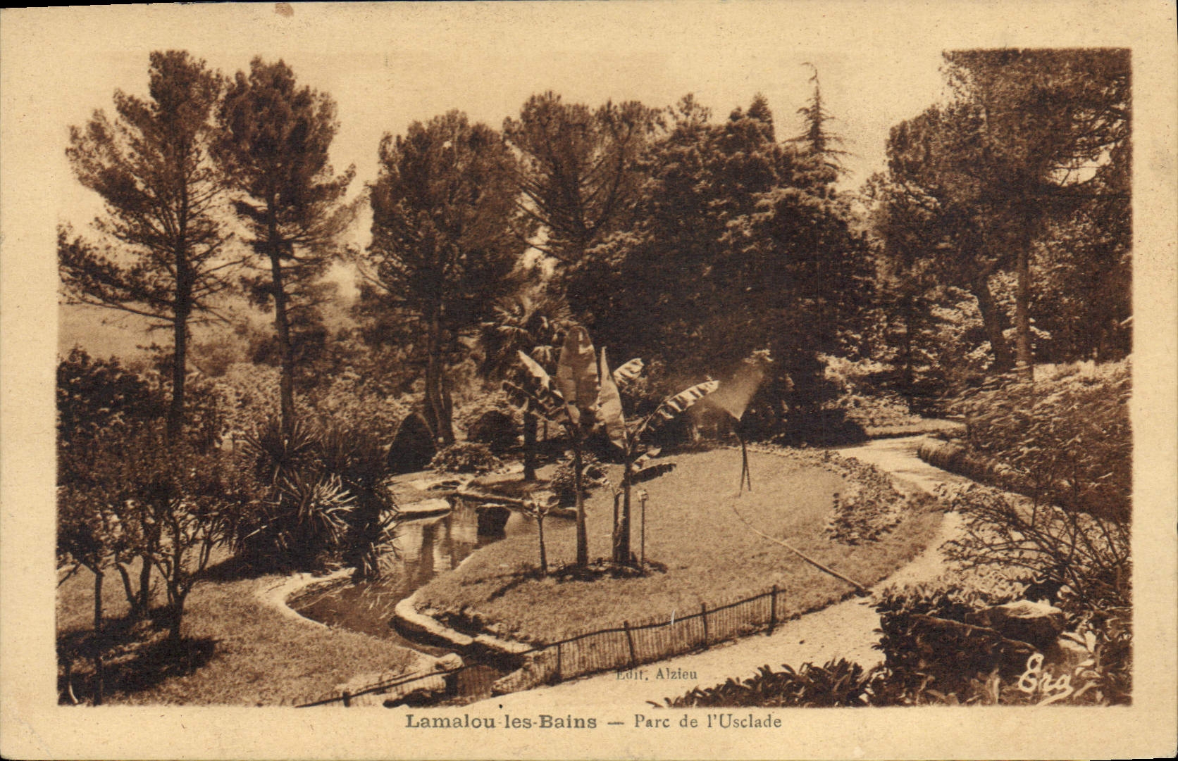 CPA Lamalou les Bains parc de I'Usclade