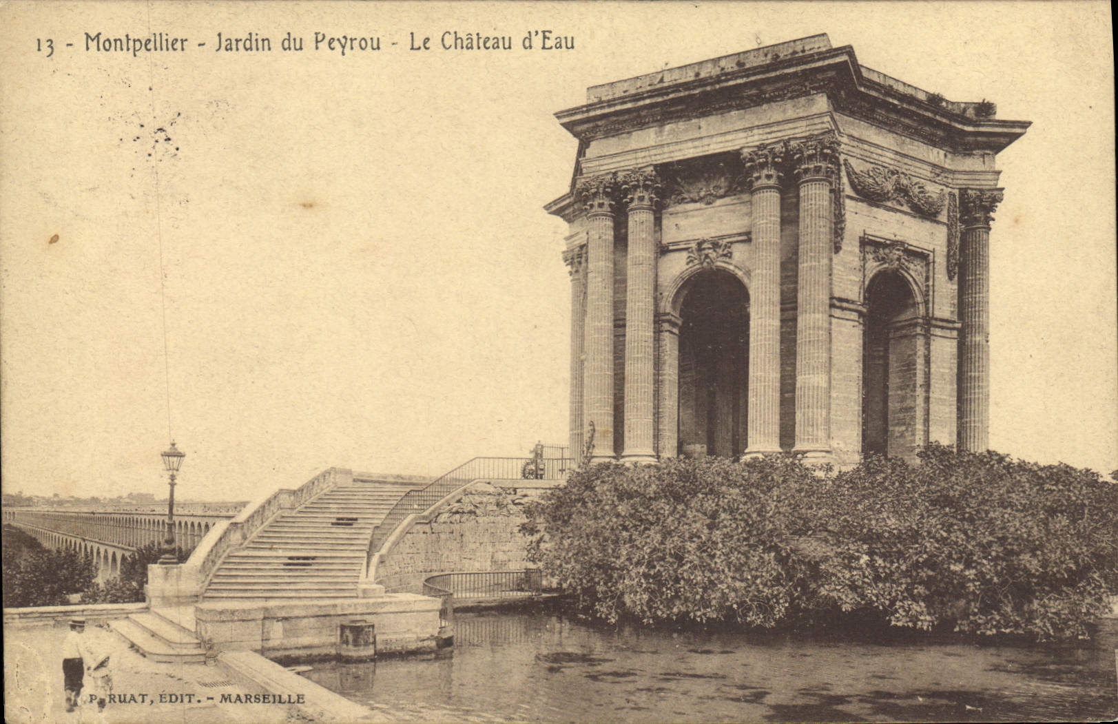 CPA Montpellier Jardin du peyrou Le Chateau d'eau