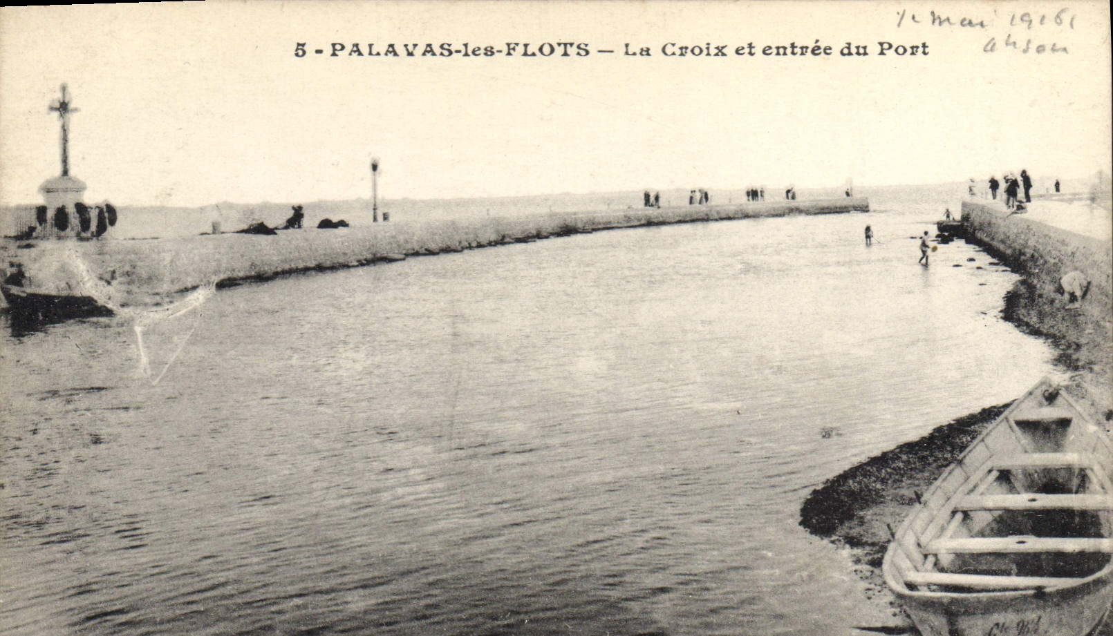 CPA PALAVAS les FLOTS La Croix et entree du port