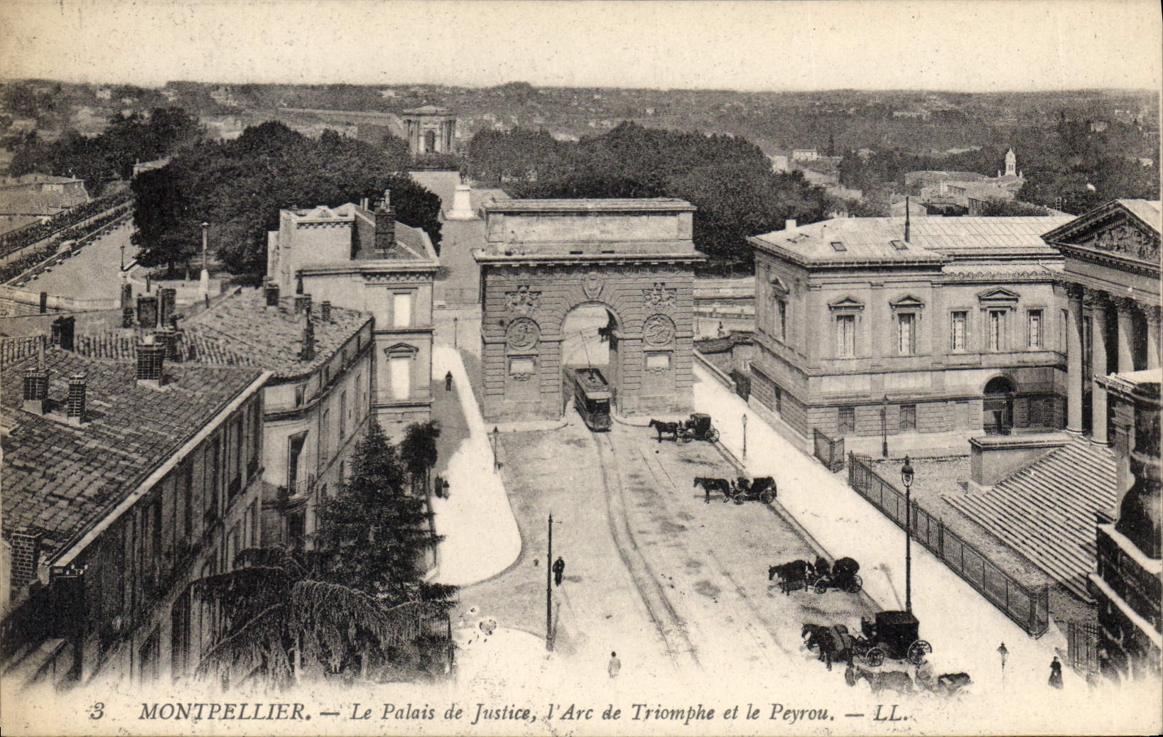 CPA MONTPELLIER Le Palais de Justice L'Arc du Triomphe et le peyrou