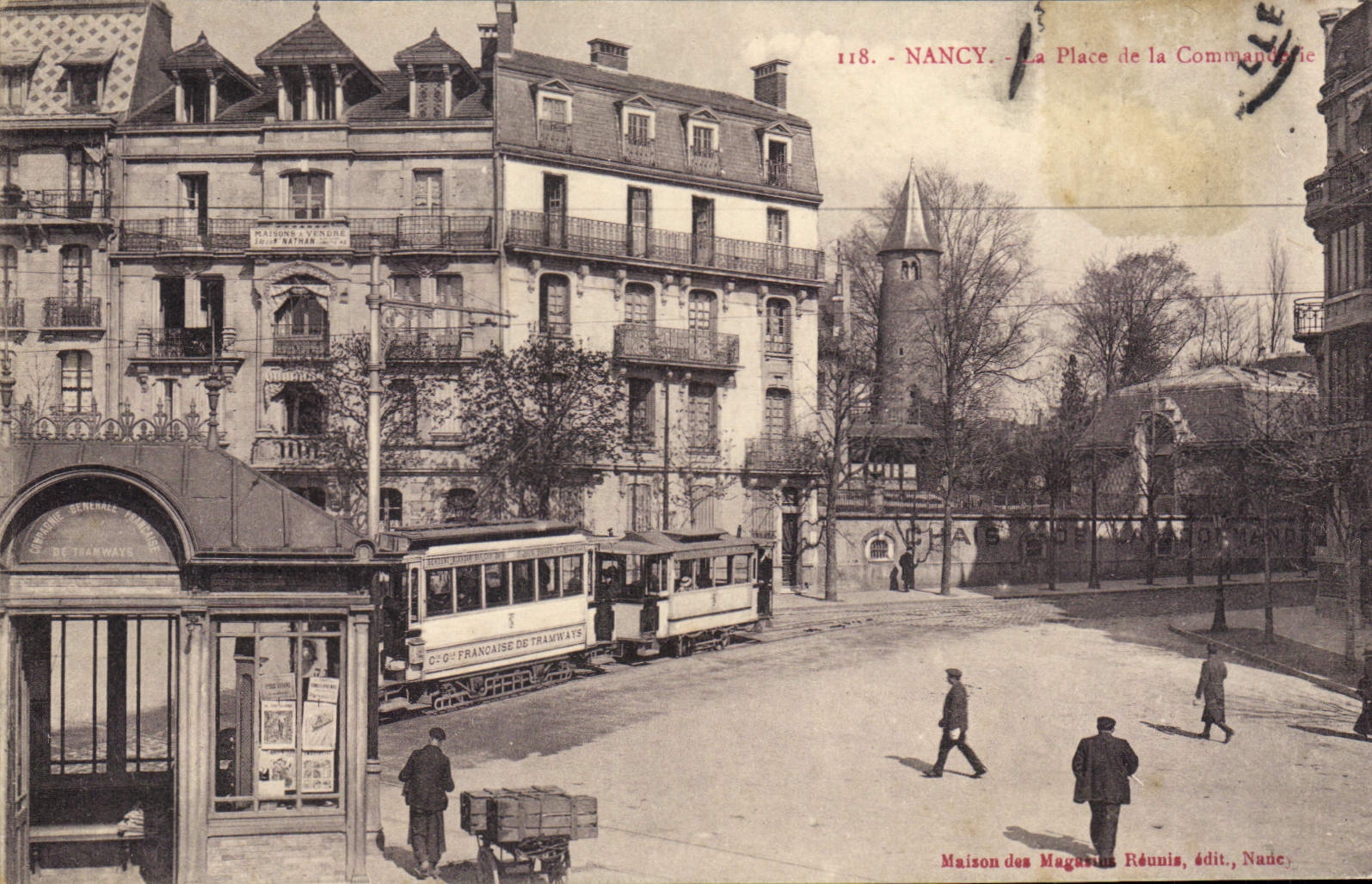 CPA NANCY La Place de la Commanderie Tramway