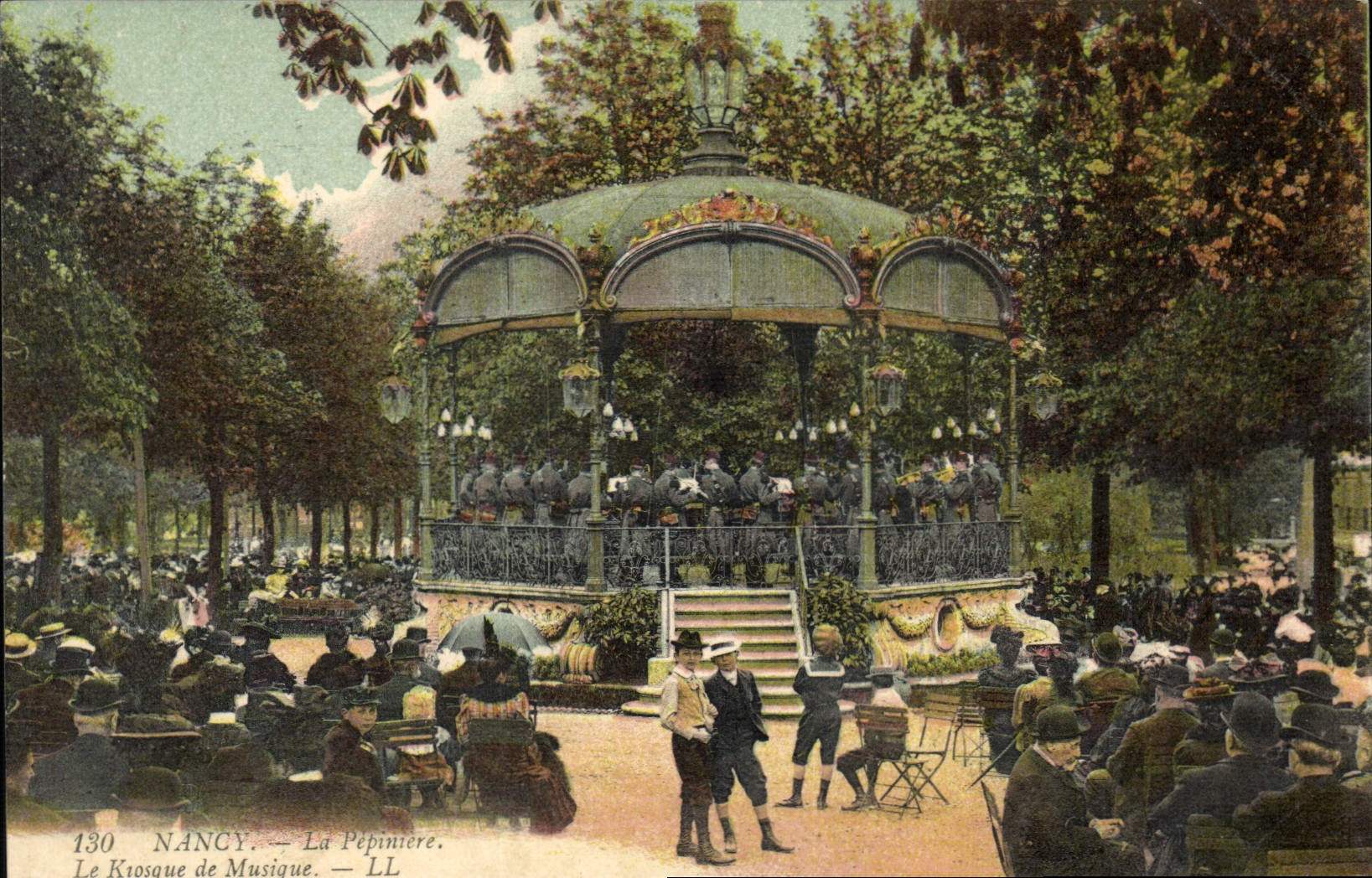 CPA Nancy La Pepiniere Le Kiosque de Musique Militaria