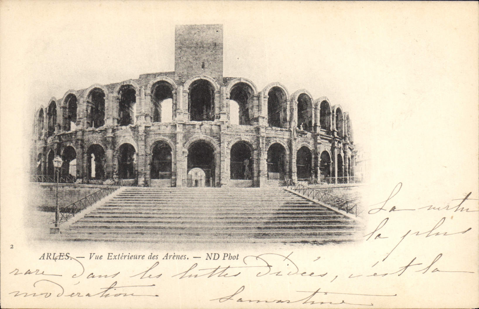 CPA Arles Vue Exterieure des Arenes 