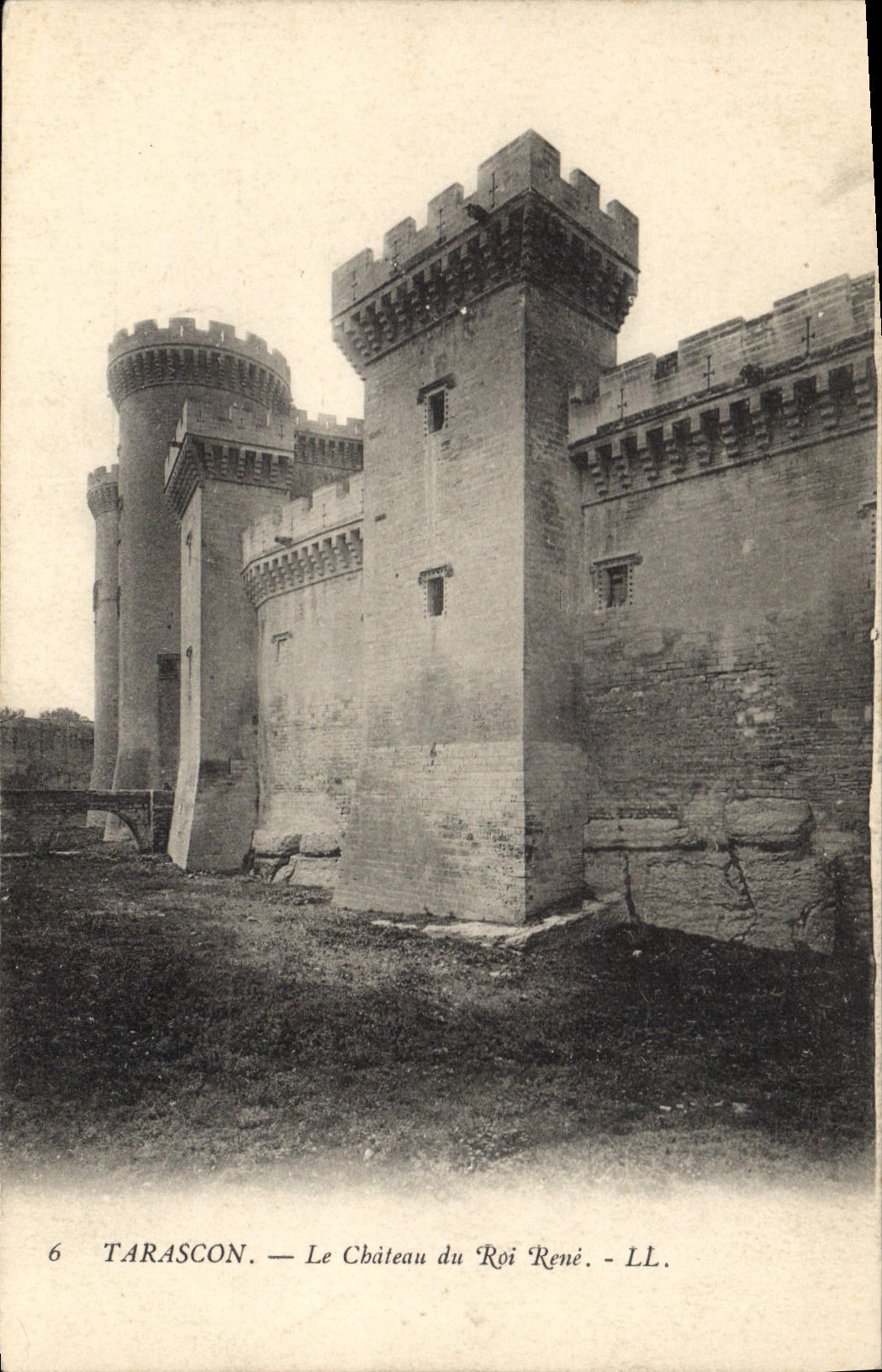 CPA Tarascon le Chateau du Roi Rene 