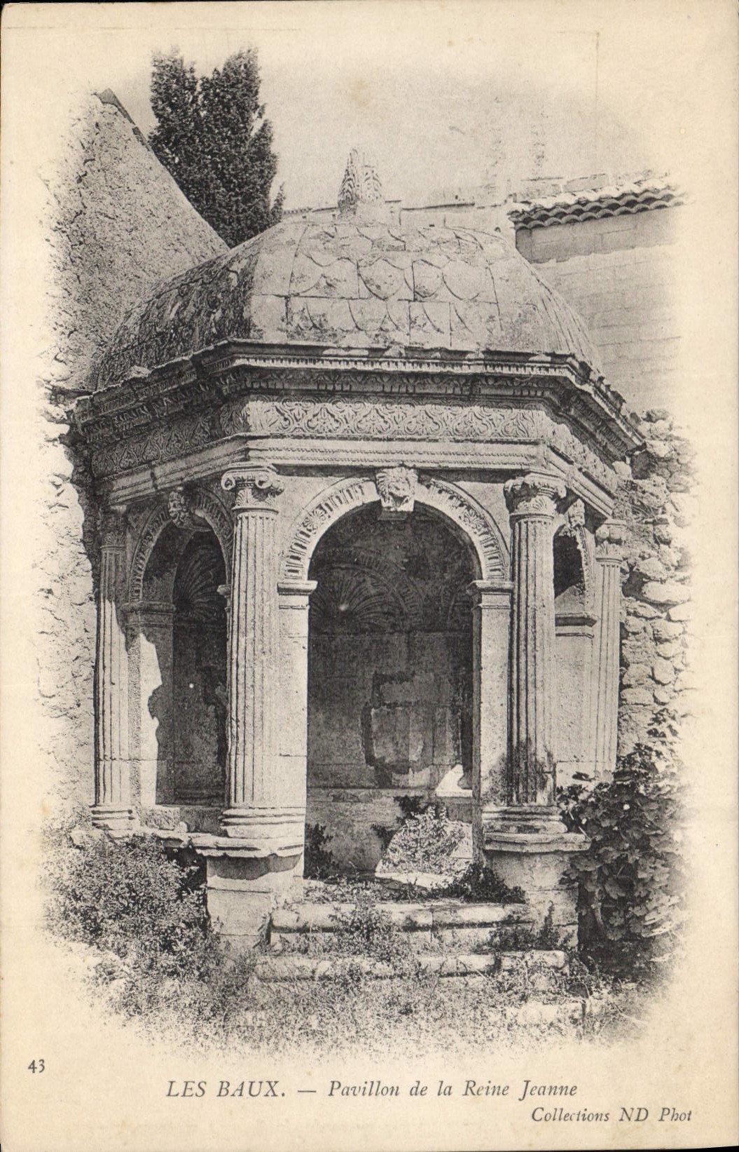 CPA Les Baux Pavillon de la Reine Jeanne
