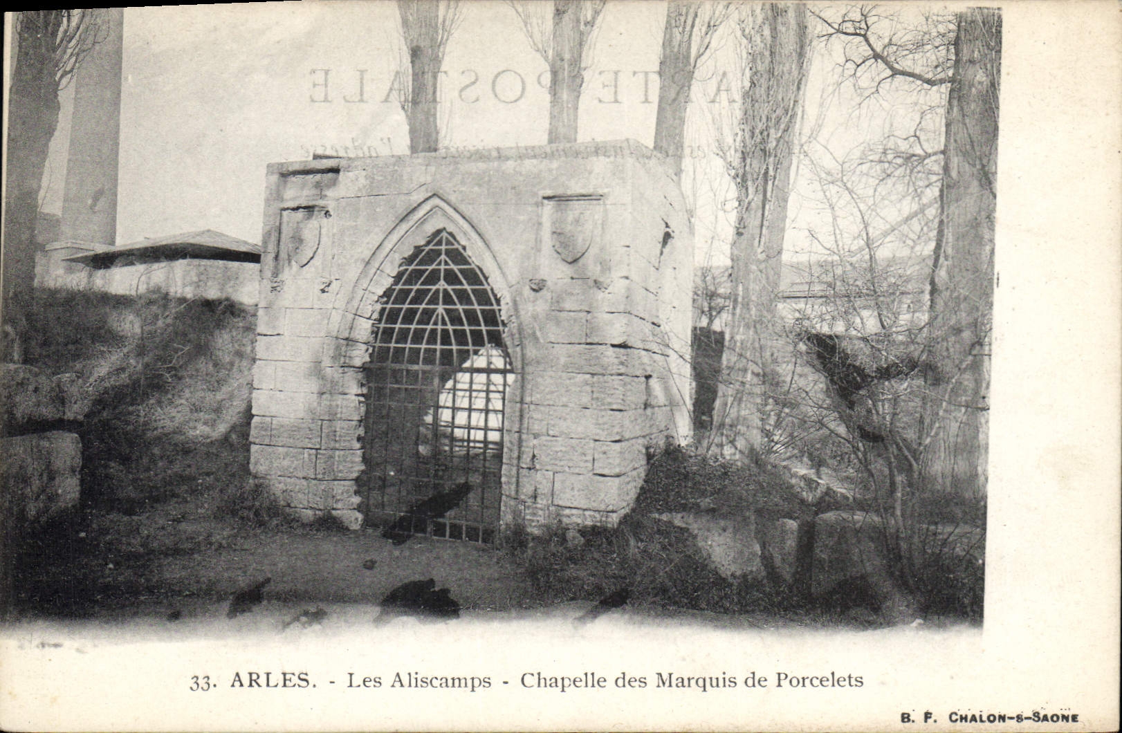 CPA Arles Les Aliscamps Chapelle des Marquis de Porcelets