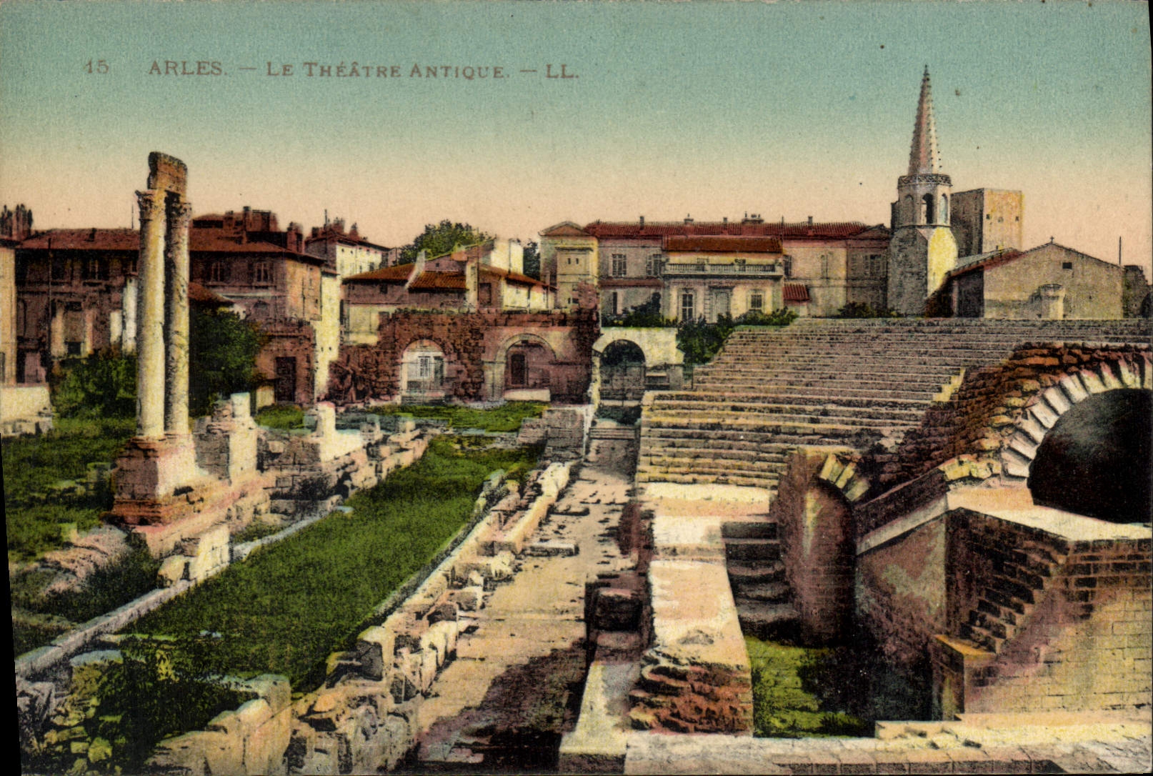 CPA Arles Le Theatre Antique 