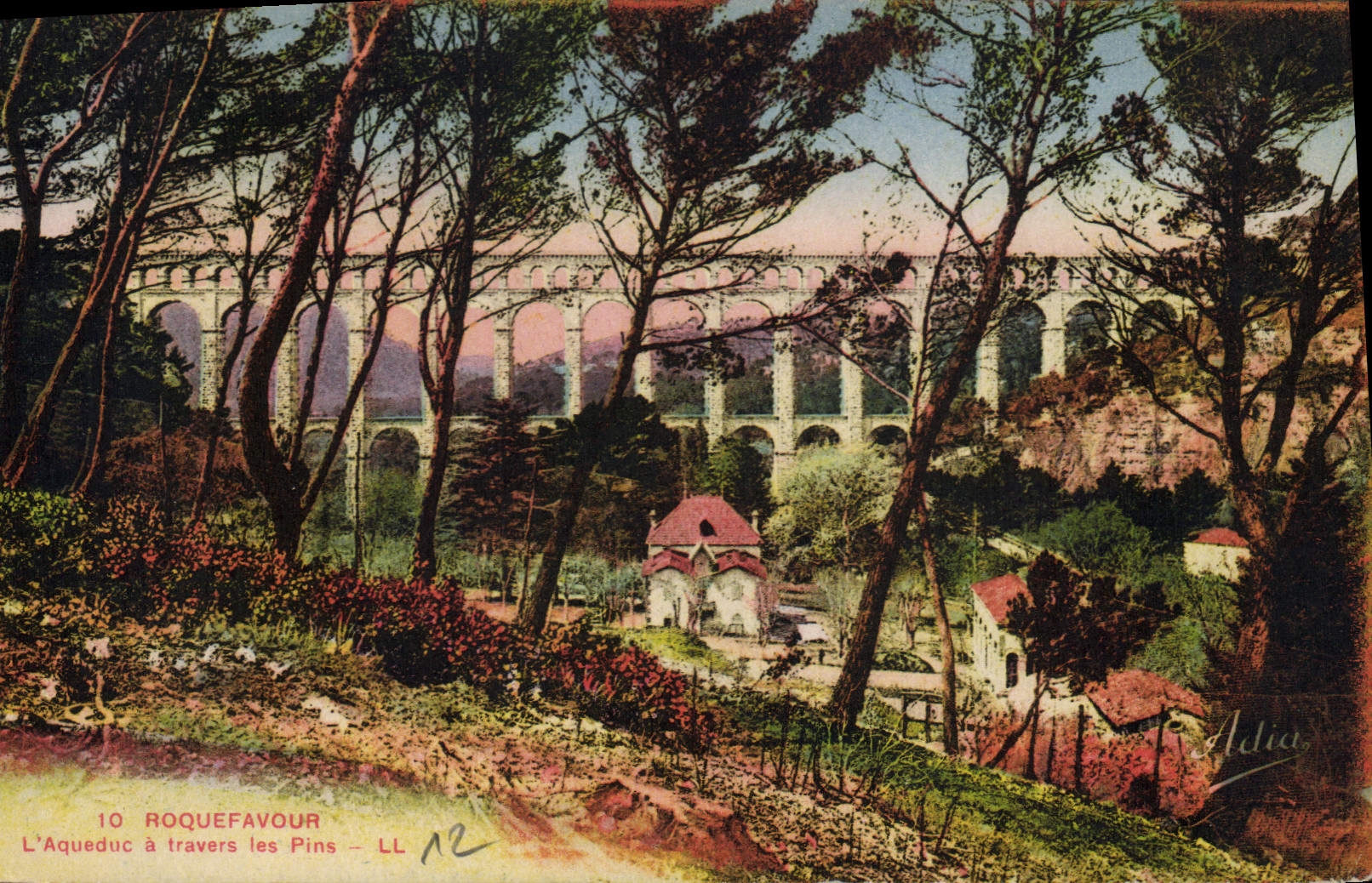 CPA Roquefavour l'Aqueduc a travers les Pins 