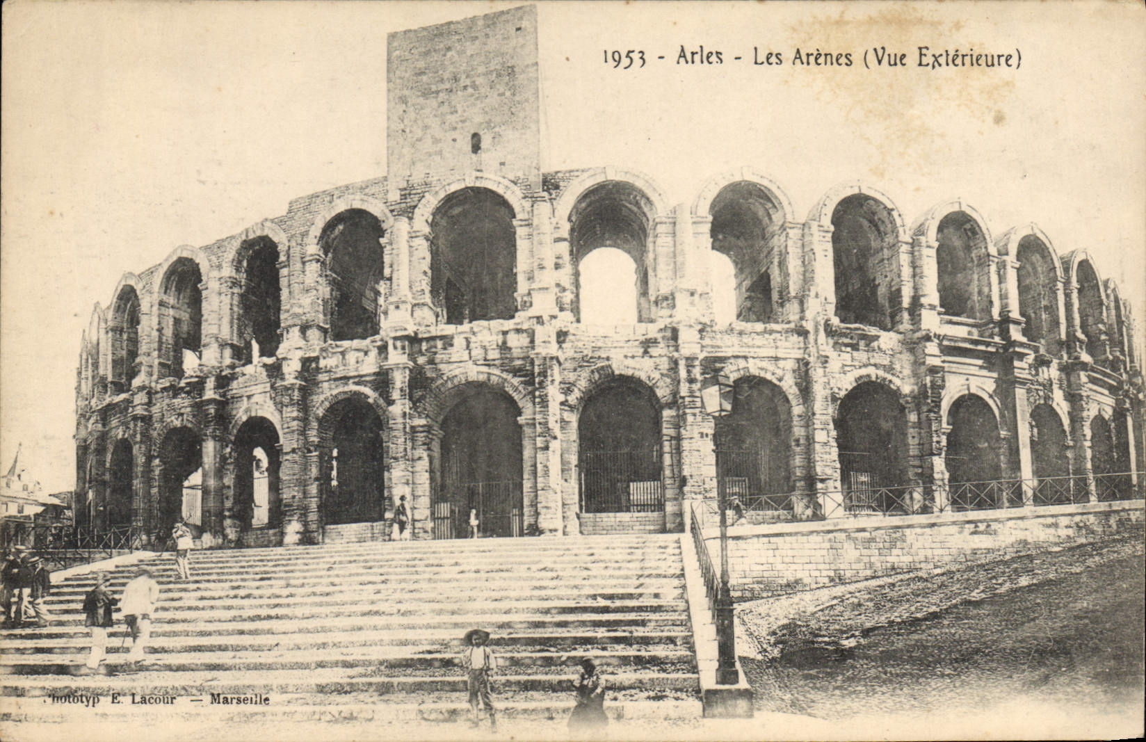 CPA Arles les Arenes vue exterieure 