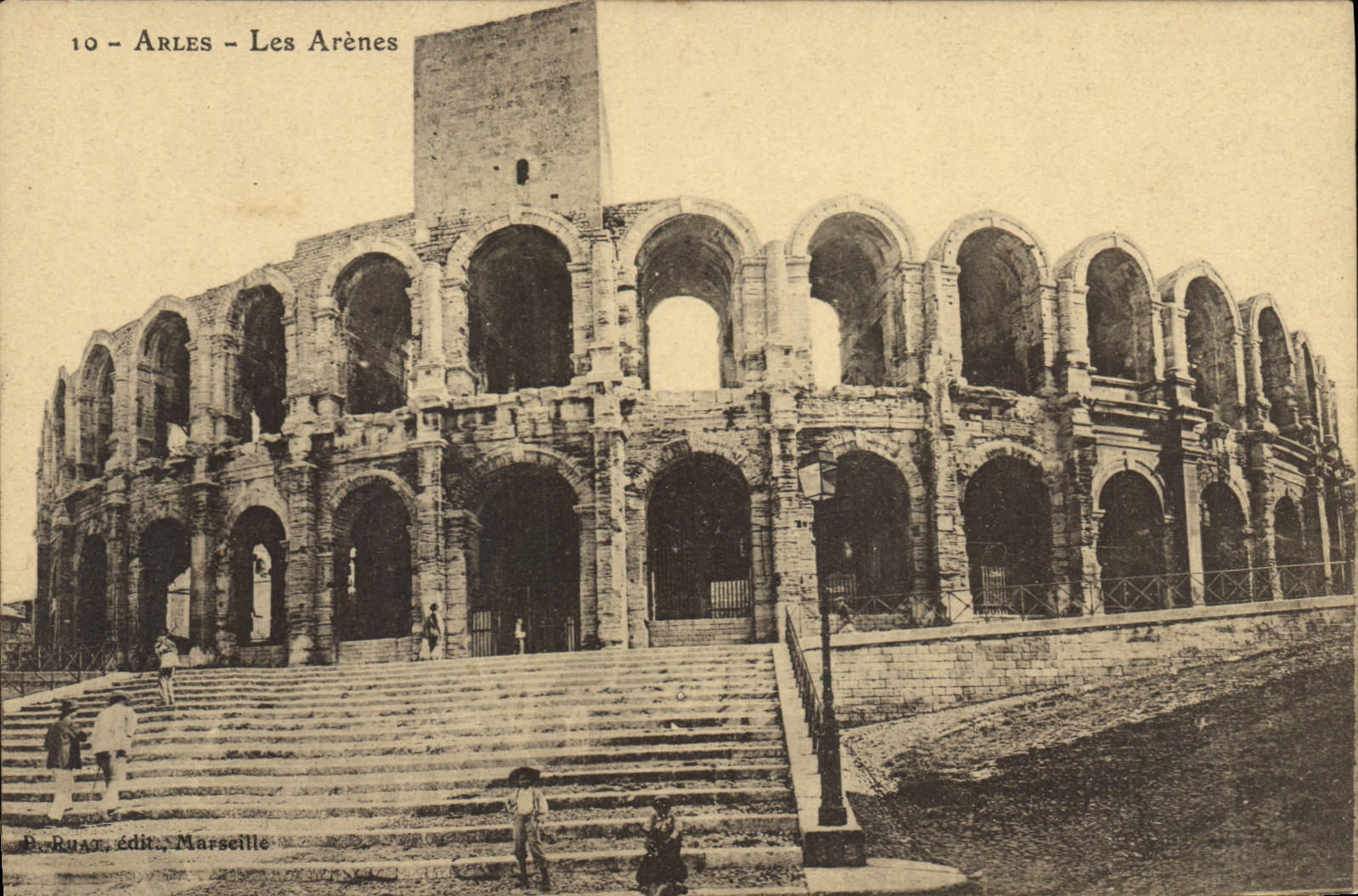CPA Arles les Arenes 