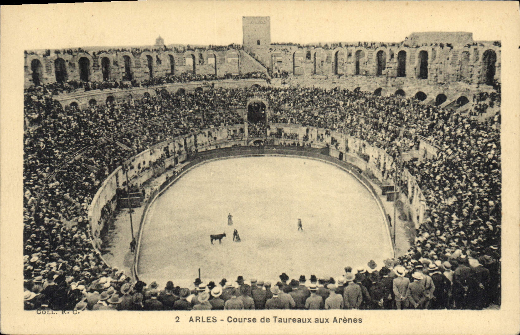 CPA Arles Course de Taureaux aux Arenes 