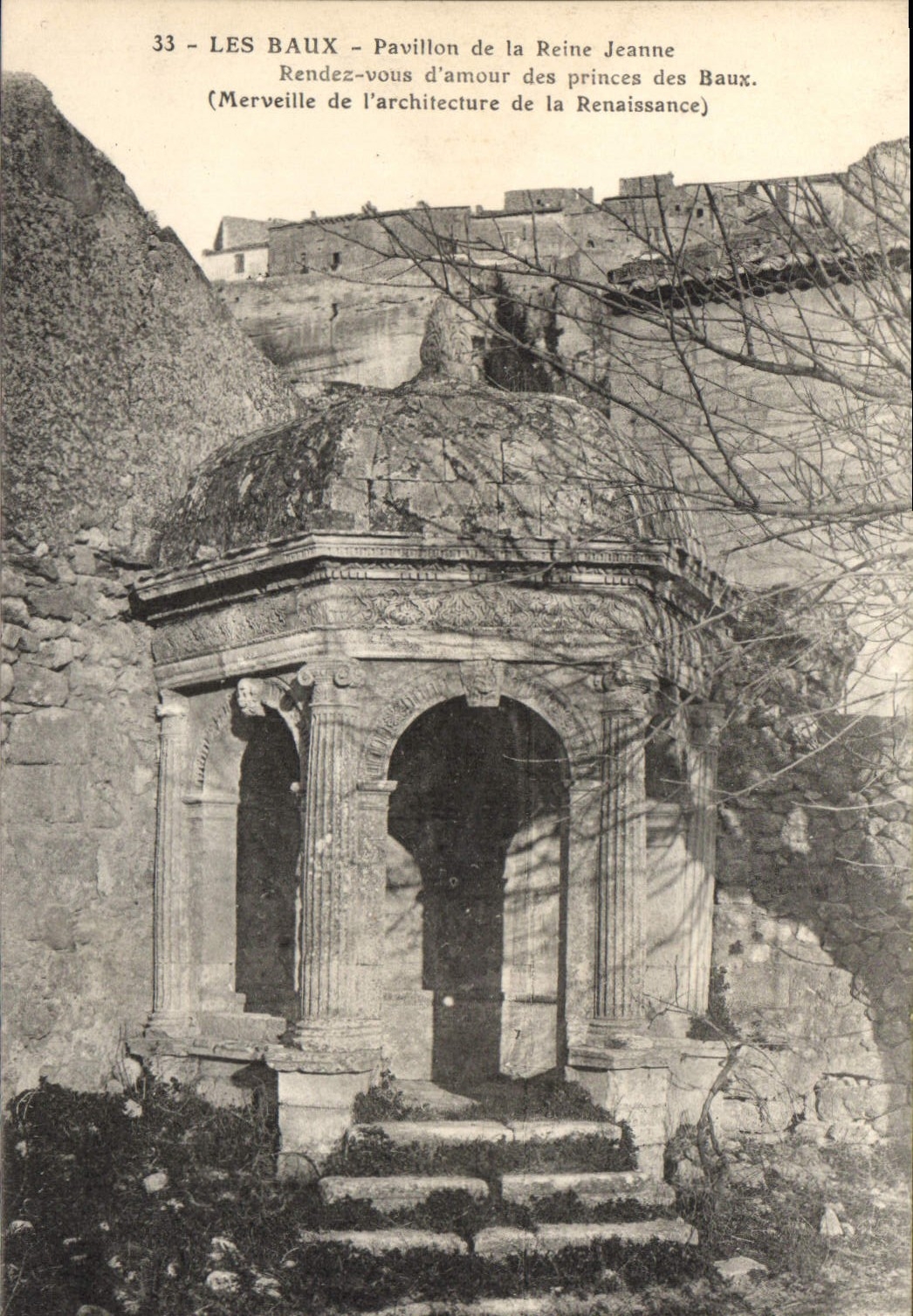 CPA Les Baux Pavillon de la Reine Jeanne 