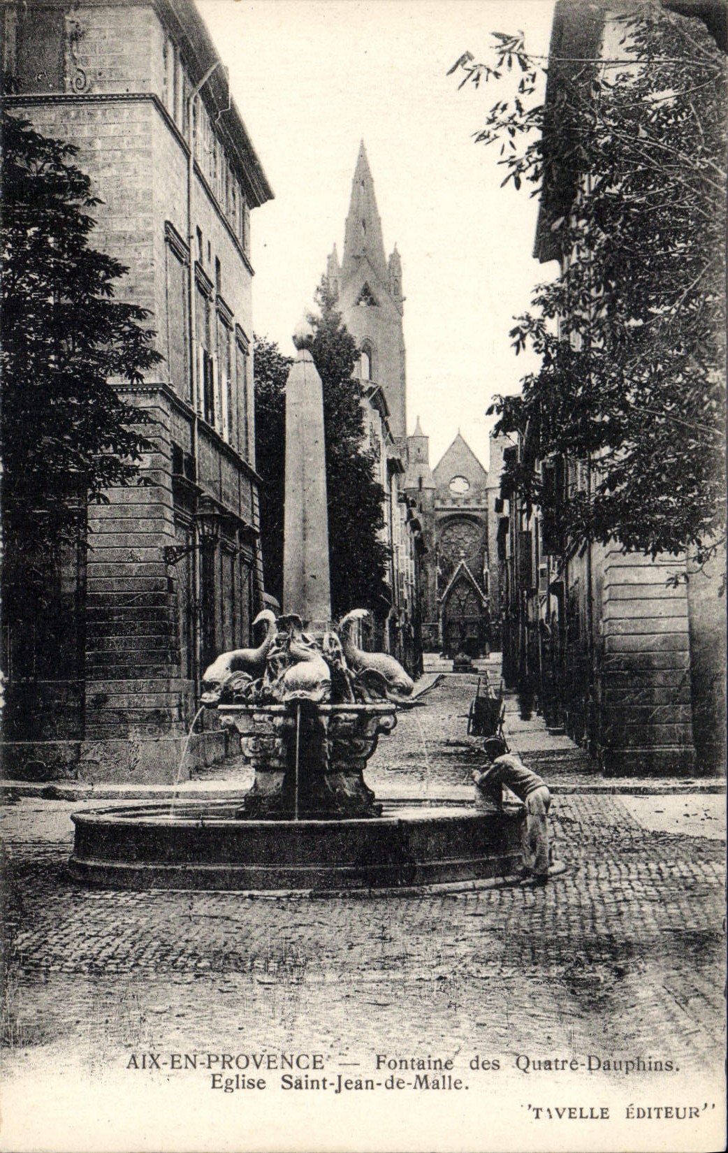 CPA Fontaine des Quatre-Dauphines. Eglise Saint-Jean-de-Malle Aix en provence