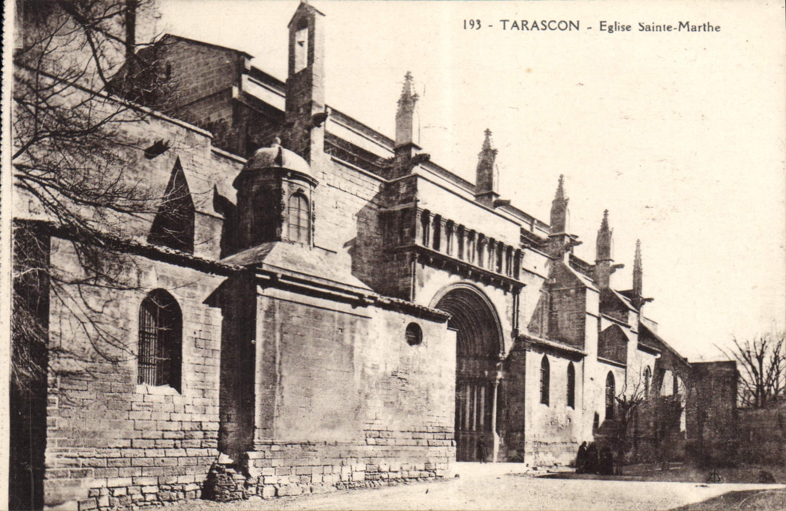 CPA Eglise Sainte-Marthe Tarascon