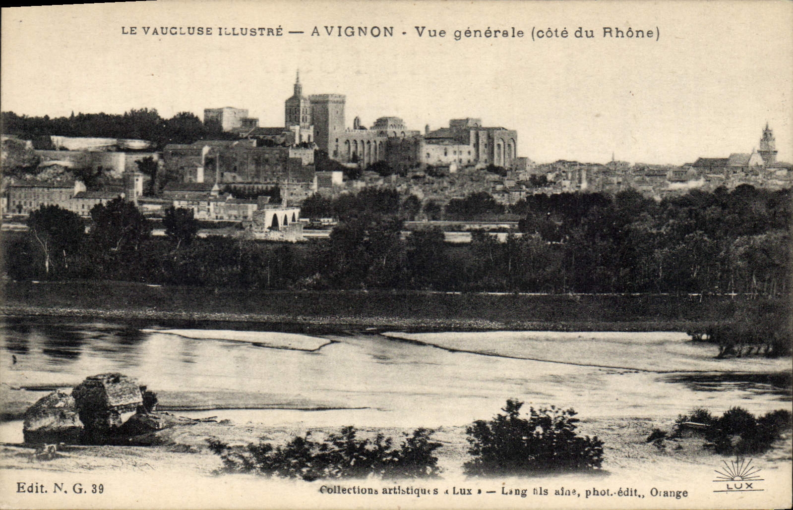CPA Avignon Vue generale (cote du Rhone)