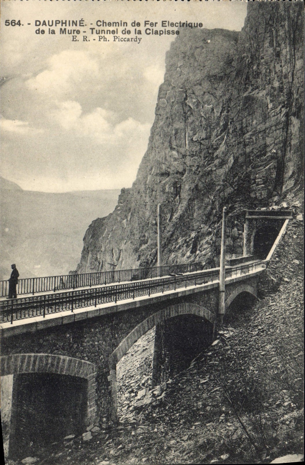CPA Dauphine Chemin de Fer Electrique de la Mure Tunne de la Clapisse