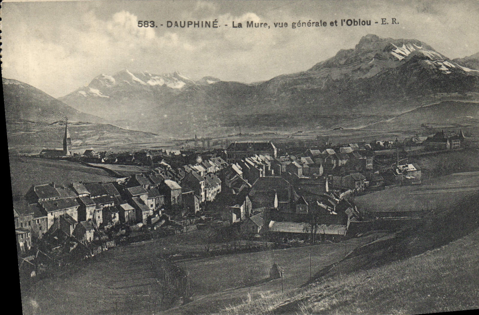 CPA Dauphine La Mure vue generale et L'Oblou