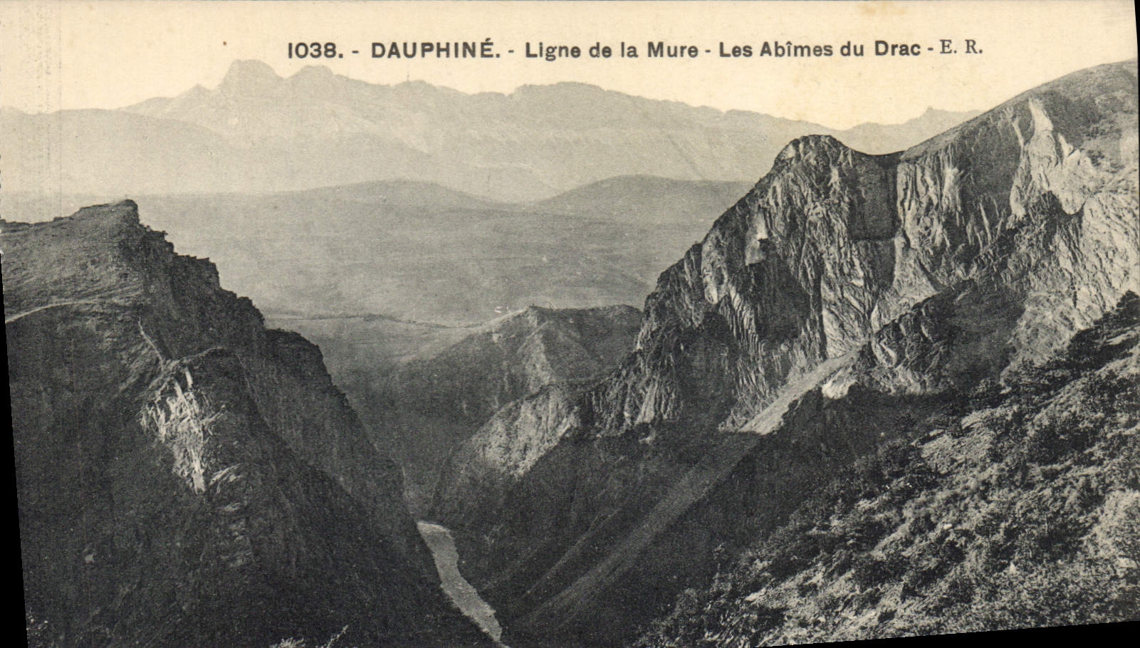 CPA Dauphine Ligne de la Mure Les Abismes du Drac