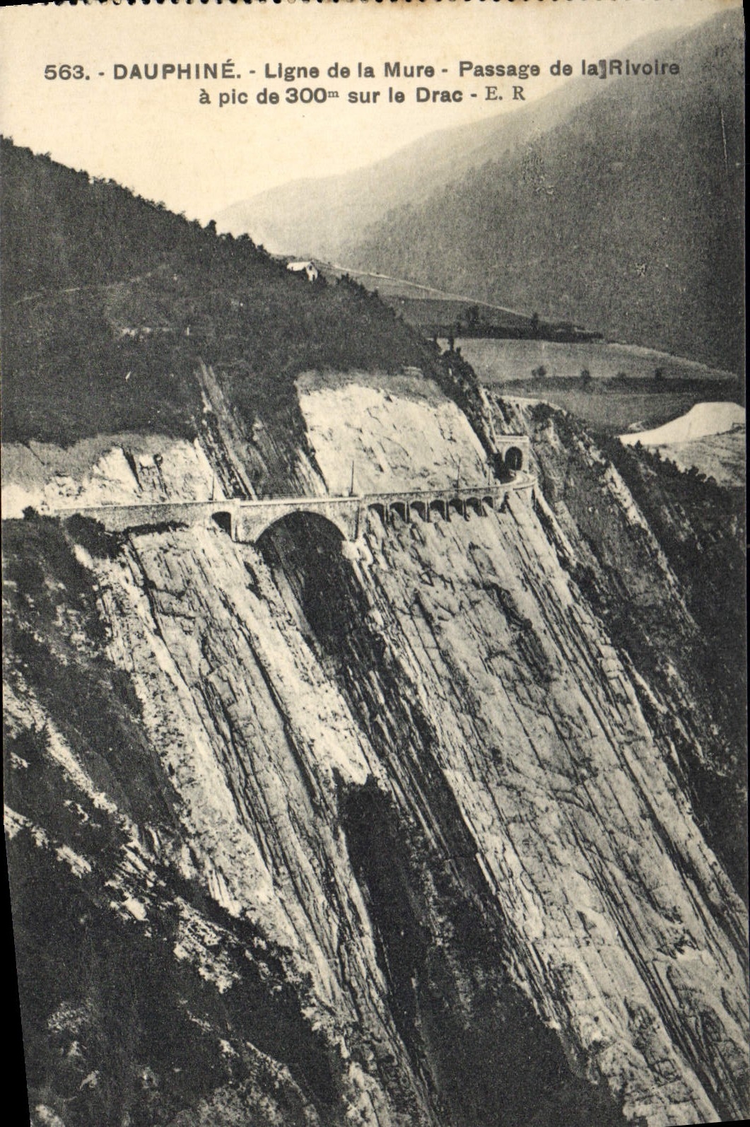 CPA Dauphine Ligne de la Mure Passage de la Rivoire sur le Drac