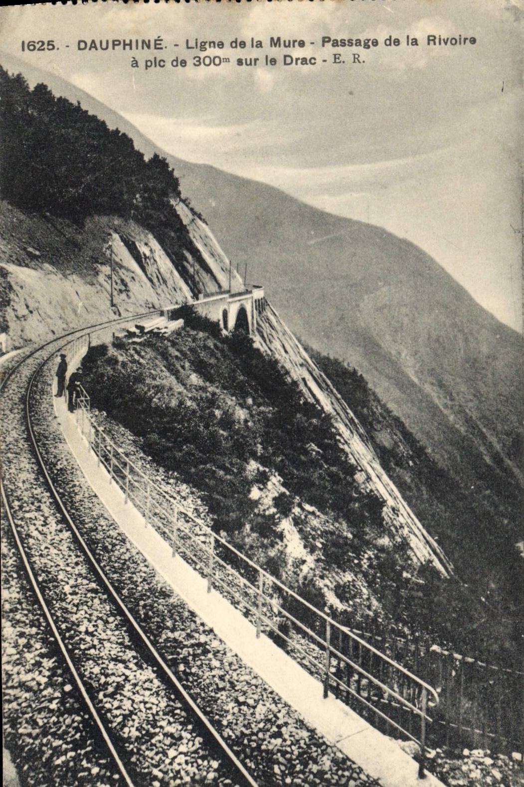 CPA Dauphine Ligne de la Mure Passage de la Rivoire sur le Drac