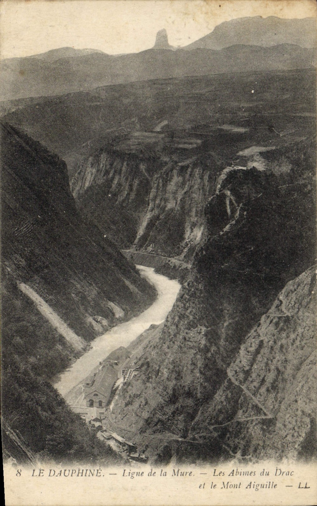 CPA Le Dauphine Ligne de la Mure Les Abismes du Drac et le Mont Aiguille