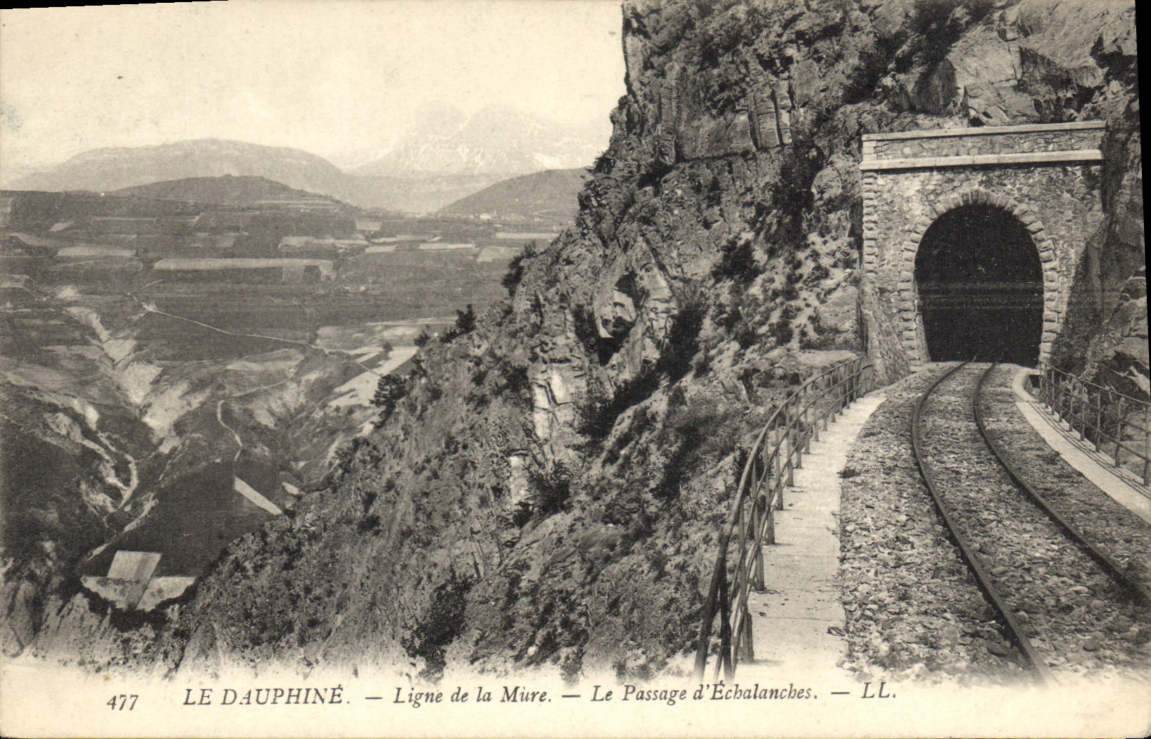 CPA Dauphine Ligne de la Mure Le Passage d'Echalanches