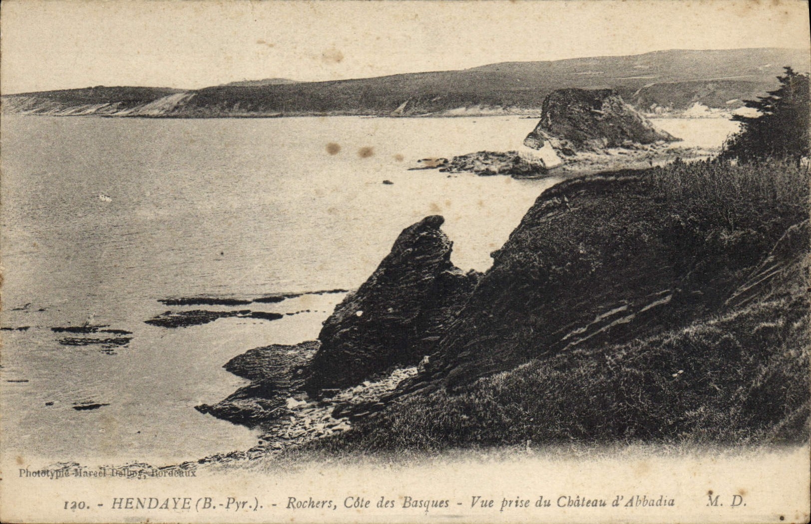 CPA Hendaye Rockers Cote des Basques Vue prise du Chateau d'Abbadia