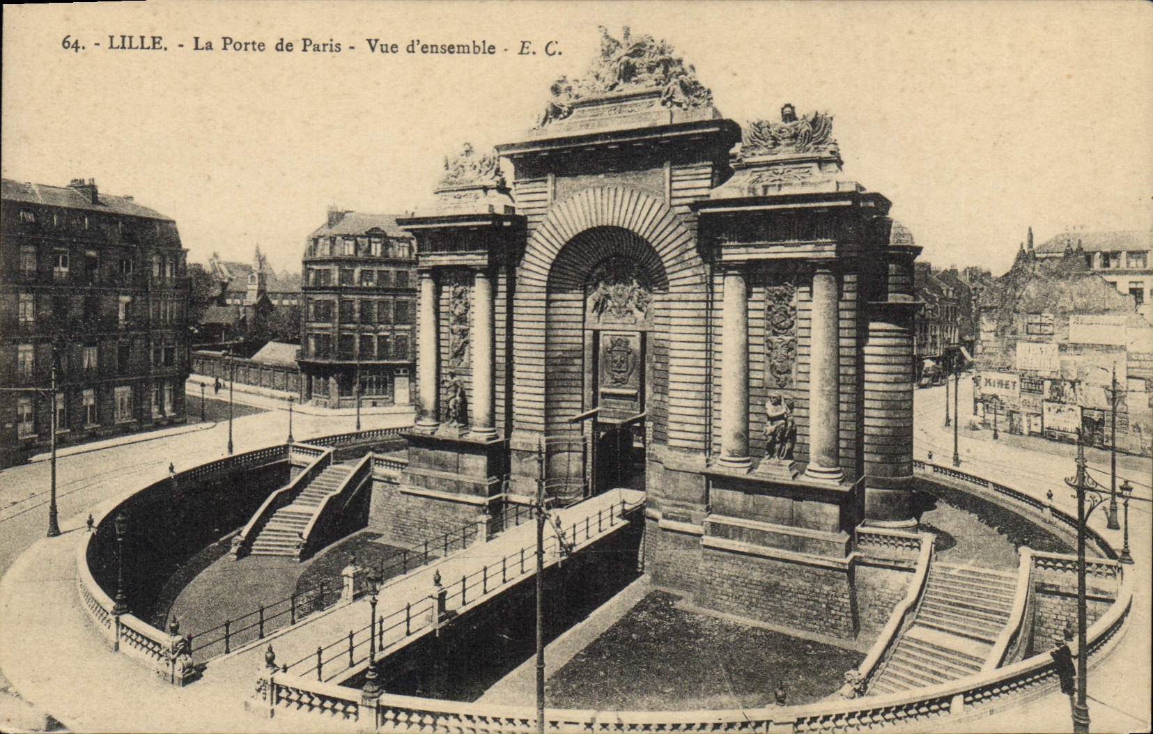 CPA Lille La Porte de Paris Vue d'ensemble