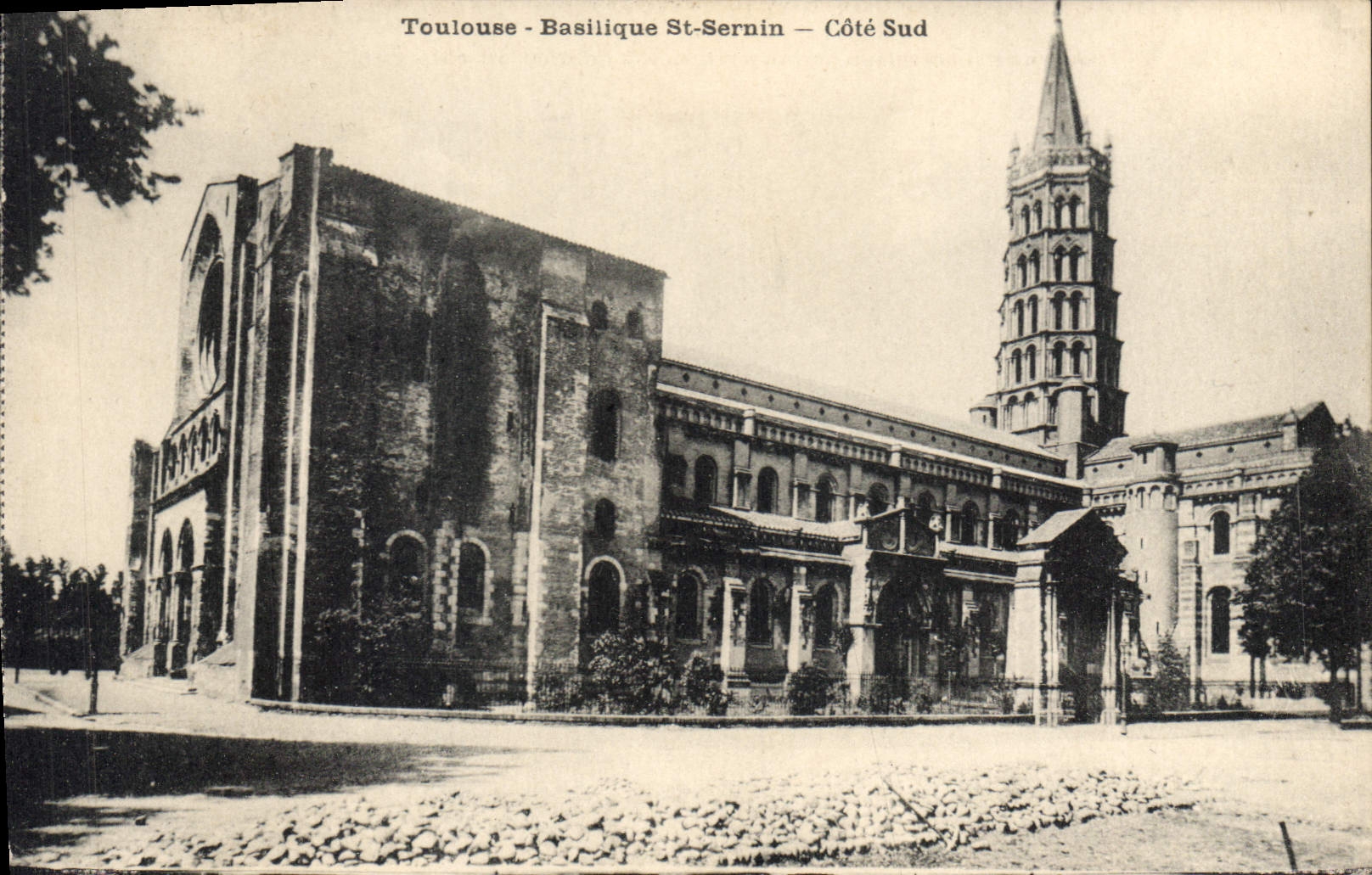 CPA Toulouse Basilique St Serain Cote Sud