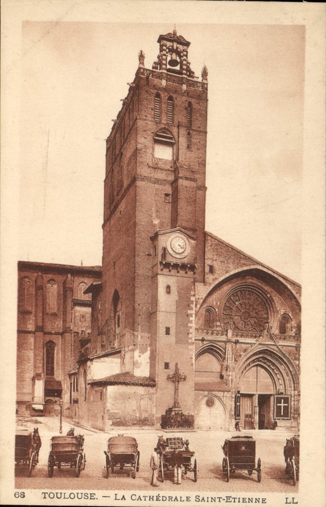 CPA Toulouse La Cathedrale Saint Etienne