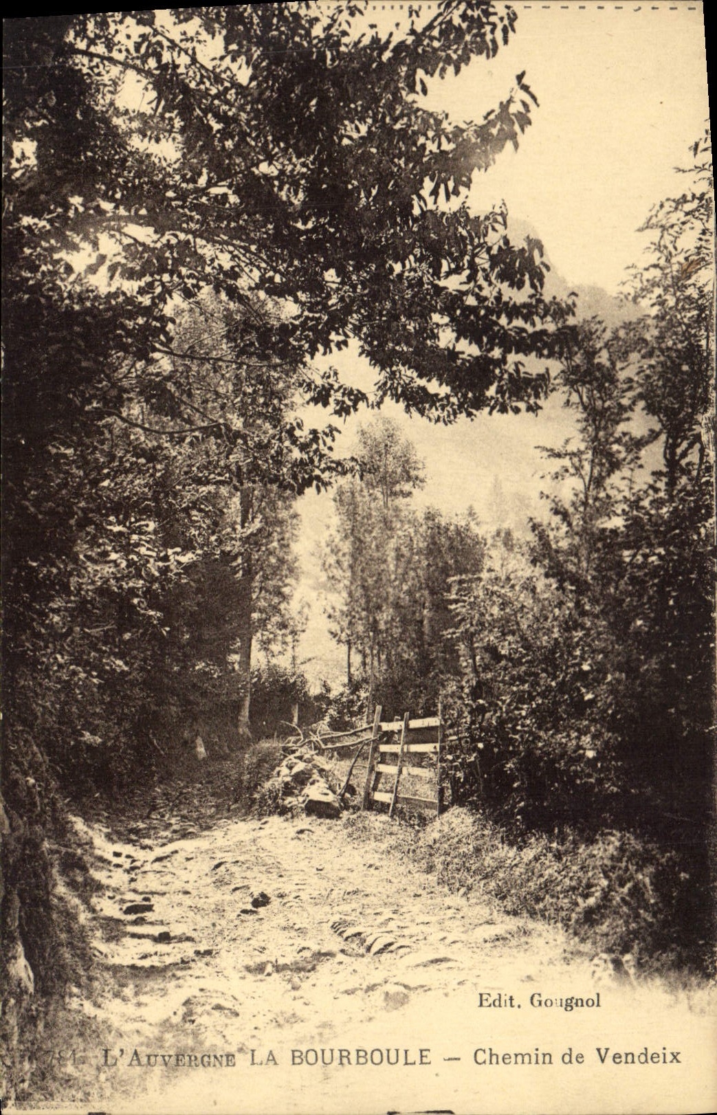 CPA La Bourboule Chemin de Vendeix