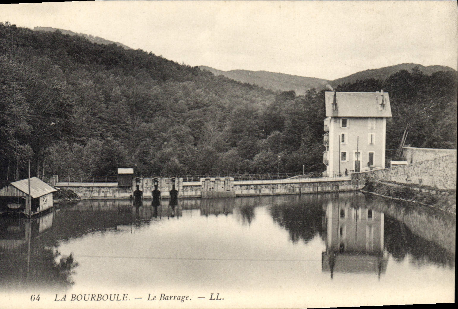 CPA La Bourboule Le Barrage