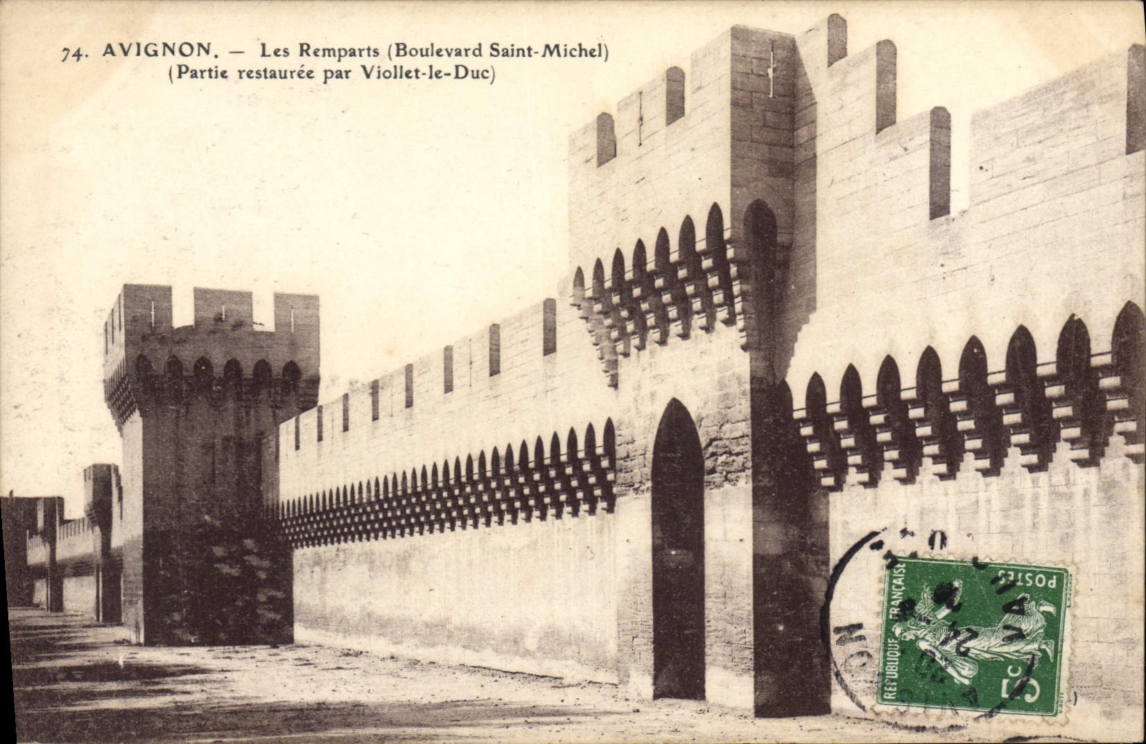 CPA Avignon Les Remparts (Boulevard Saint Michel)