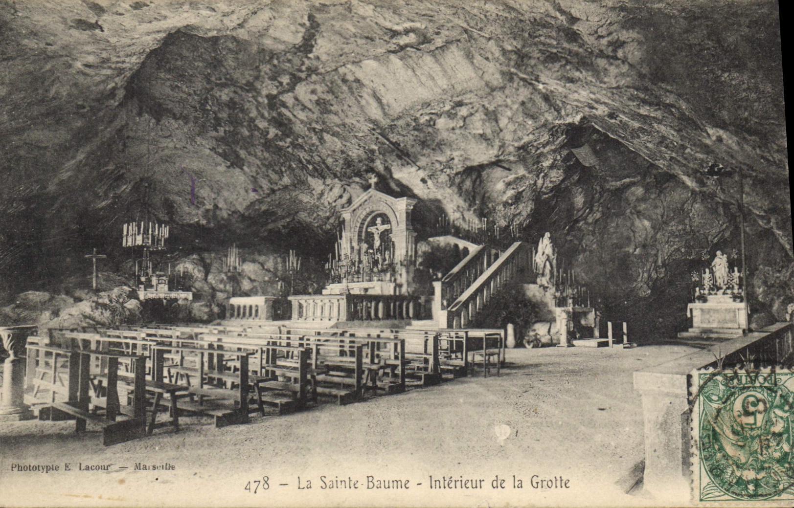 CPA La Sainte Baume Interieur de la Grotte