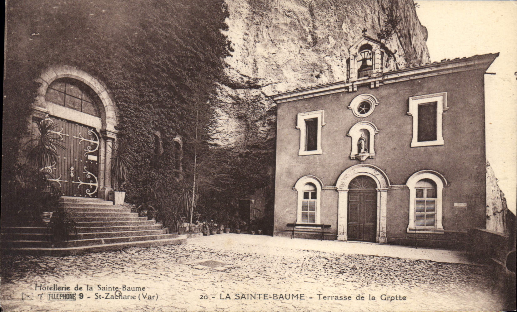 CPA La Sainte Baume Terrasse de la Grotte