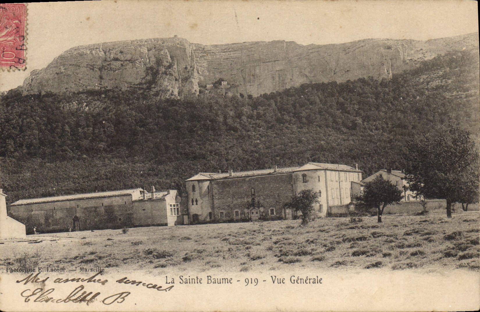 CPA La Sainte Baume Vue generale
