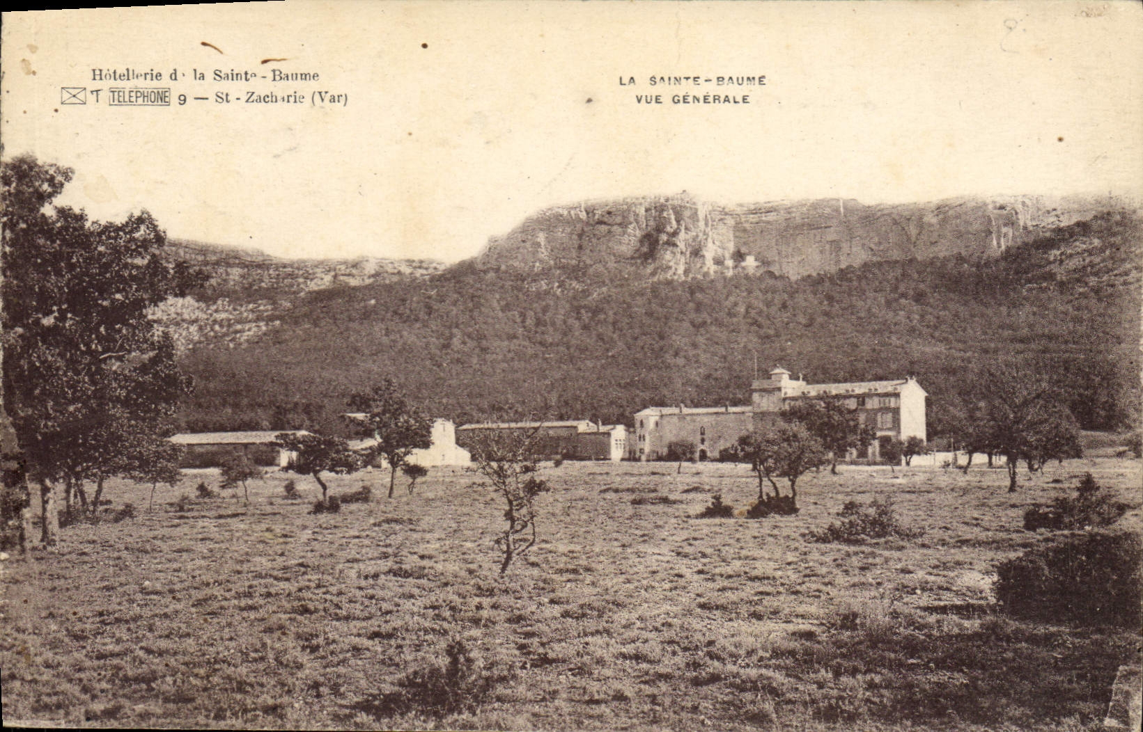 CPA La Sainte Baume Vue generale
