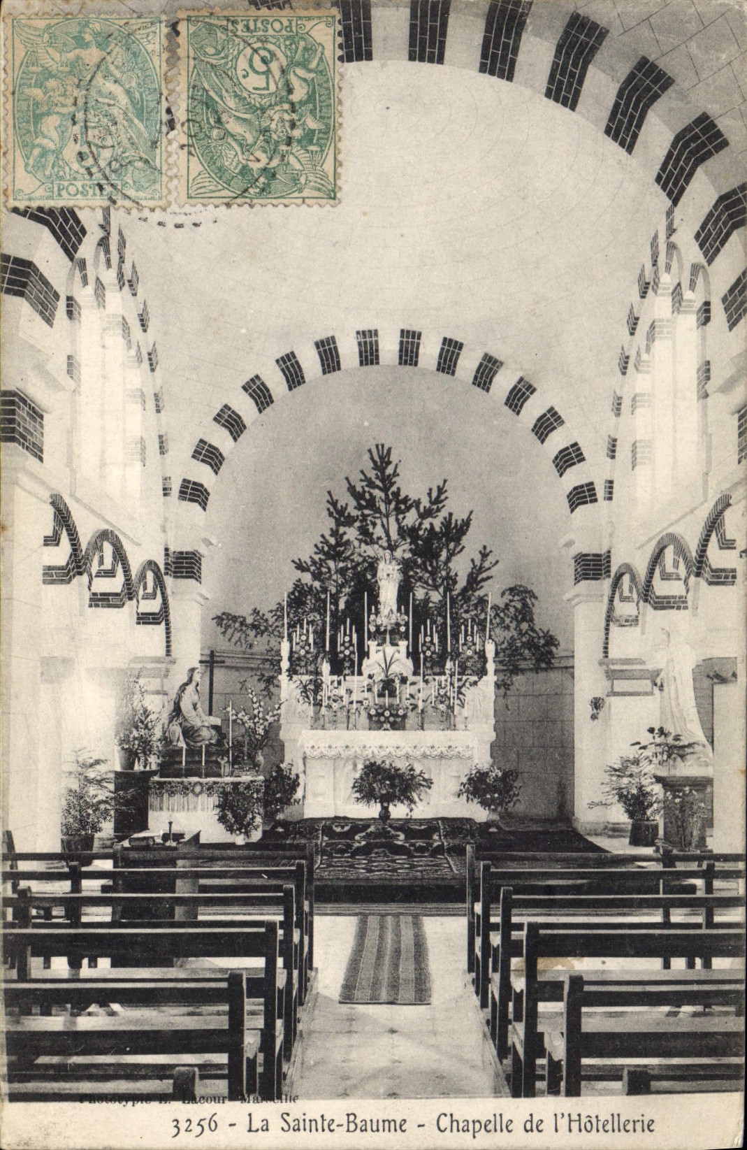 CPA La Sainte Baume Chapelle de l'Hotellerie