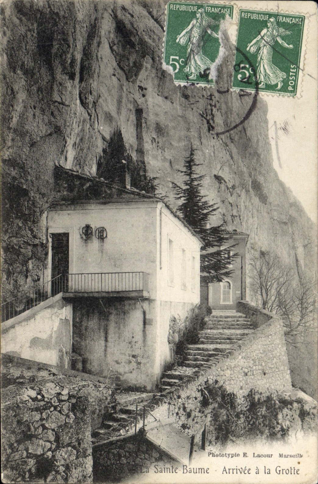 CPA La Sainte Baume Arrivee a la Grotte