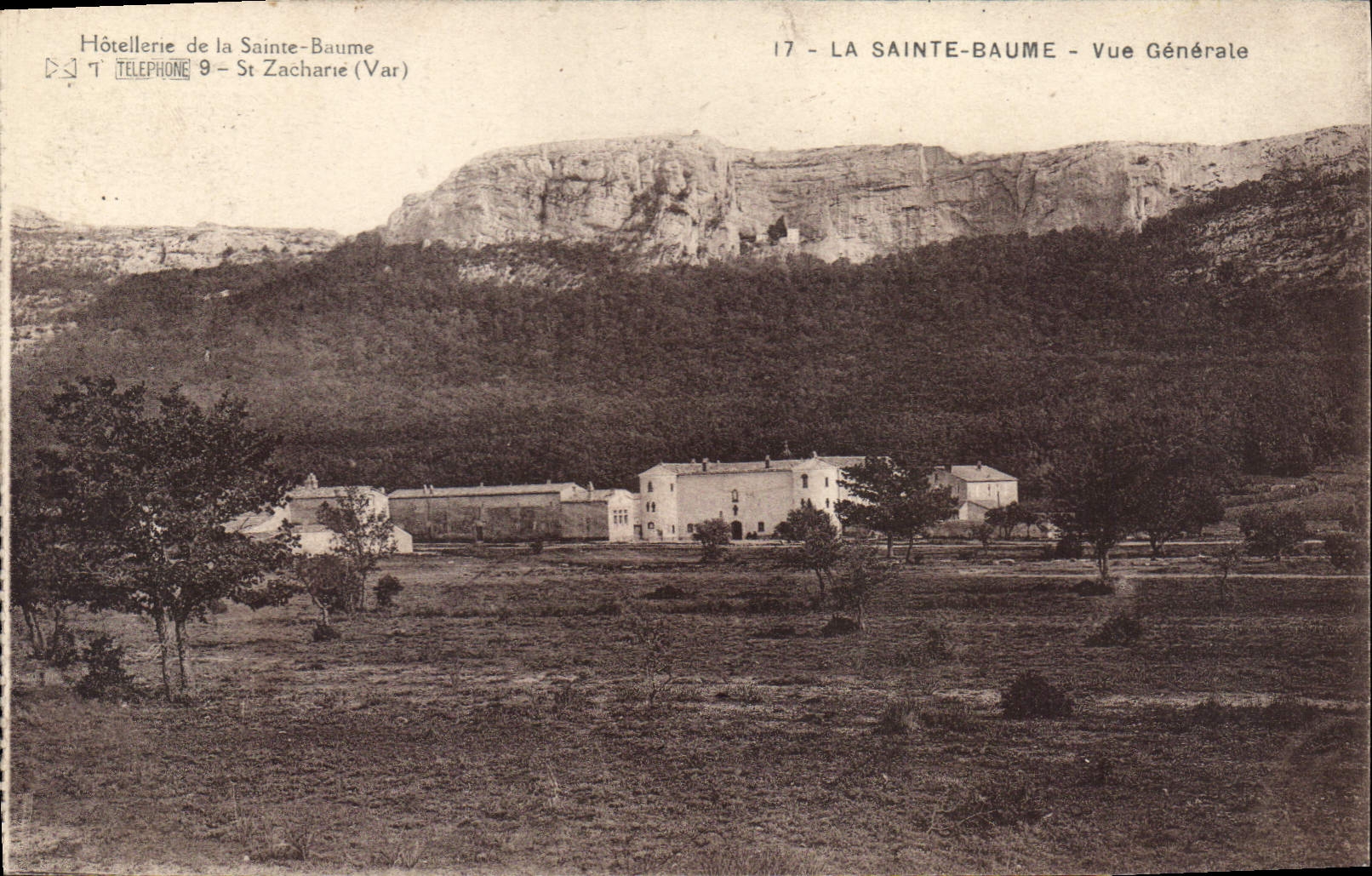 CPA La Sainte Baume Vue generale