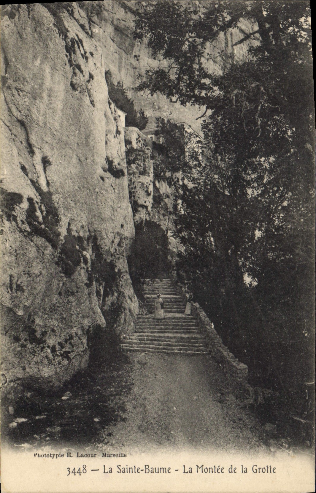 CPA La Sainte Baume La Montee de la Grotte