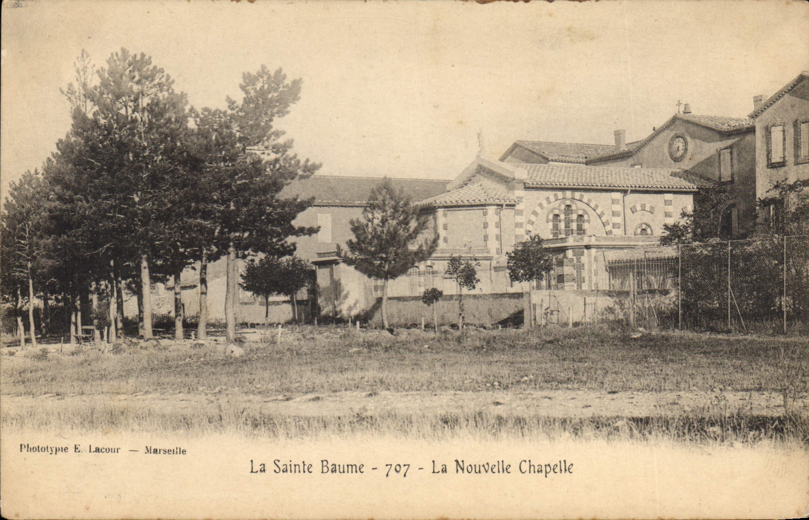 CPA La Sainte Baume La Nouvelle Chapelle