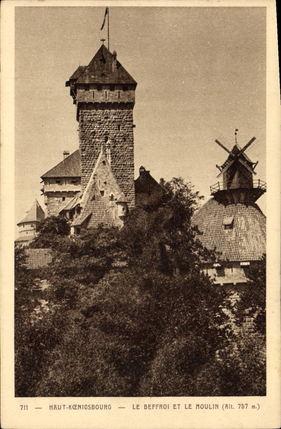 CPA Haut Koenigsbourg Le Beffroi et le Moulin