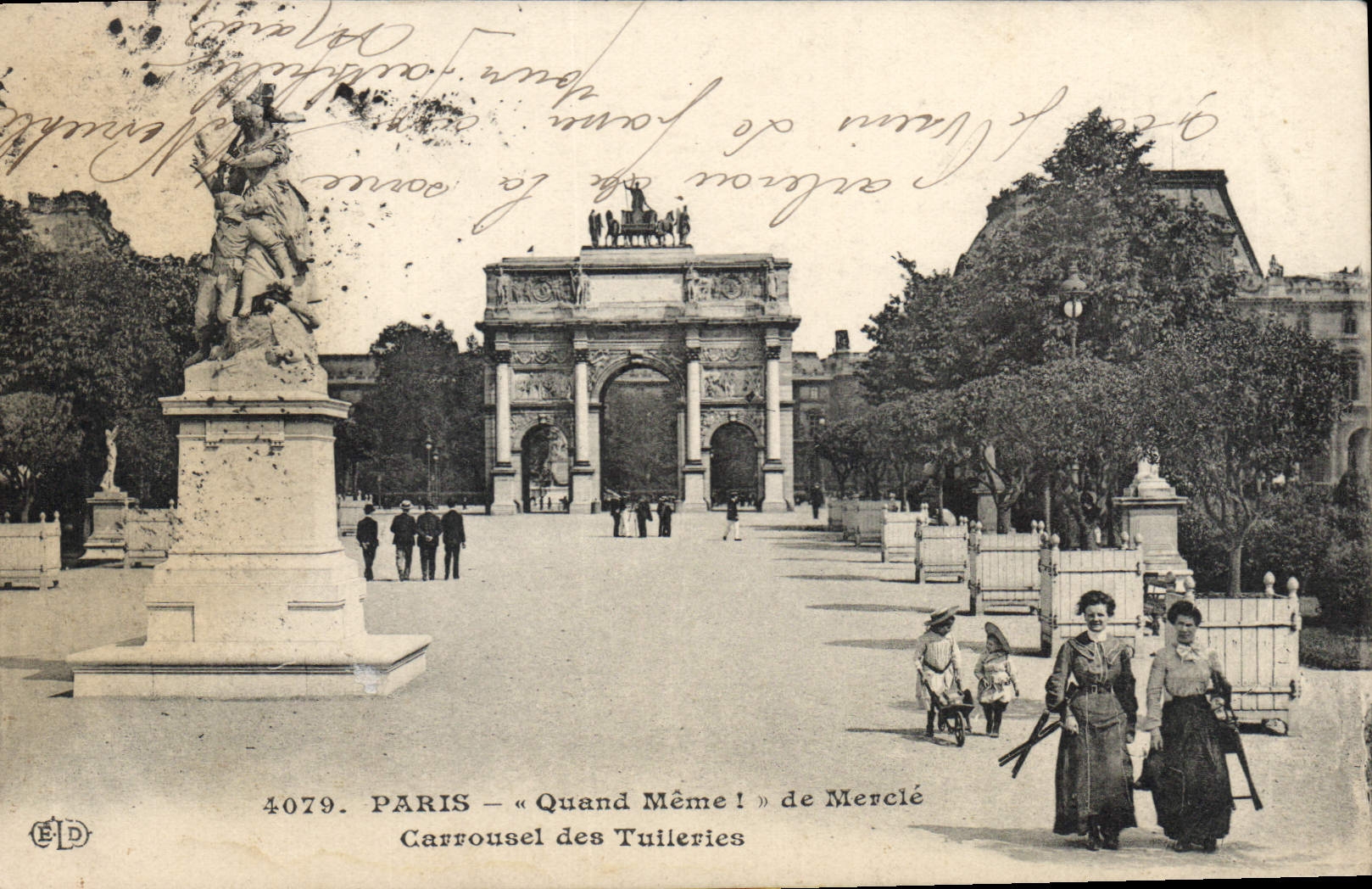 CPA Paris Quand Meme l'de Merele Carrousel des Carrousel des Tuileries 