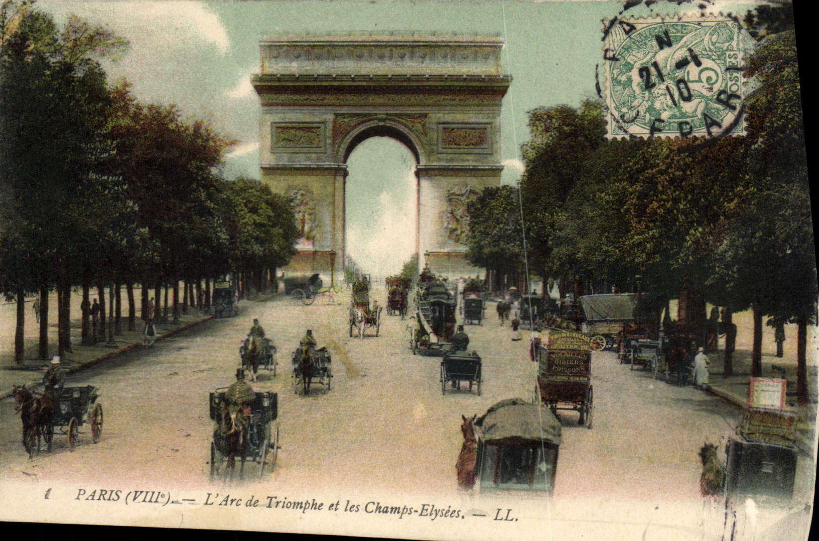 CPA Paris L'Arc de Triomphe et les Champs-Elysees 