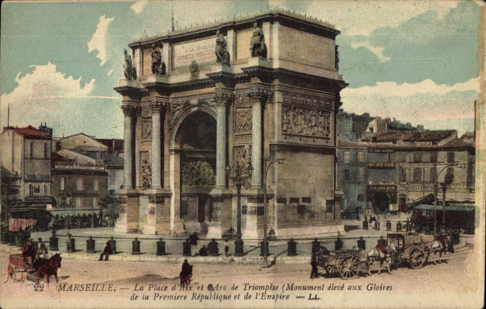 CPA Marseille La Place d'Aix et al Arc de Triomphe Monument eleve aux Gloires de la Premiere Republi
